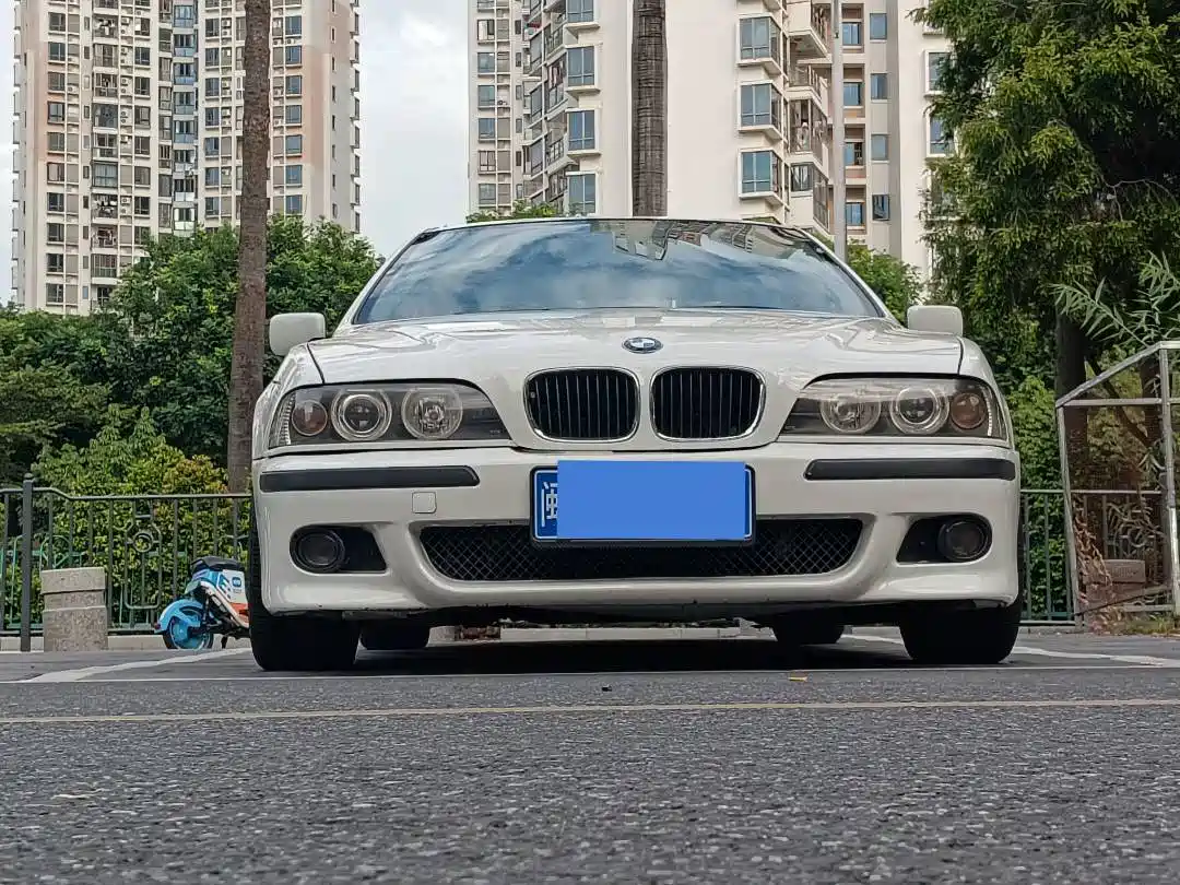BMW 5 Series (Import) фото 6