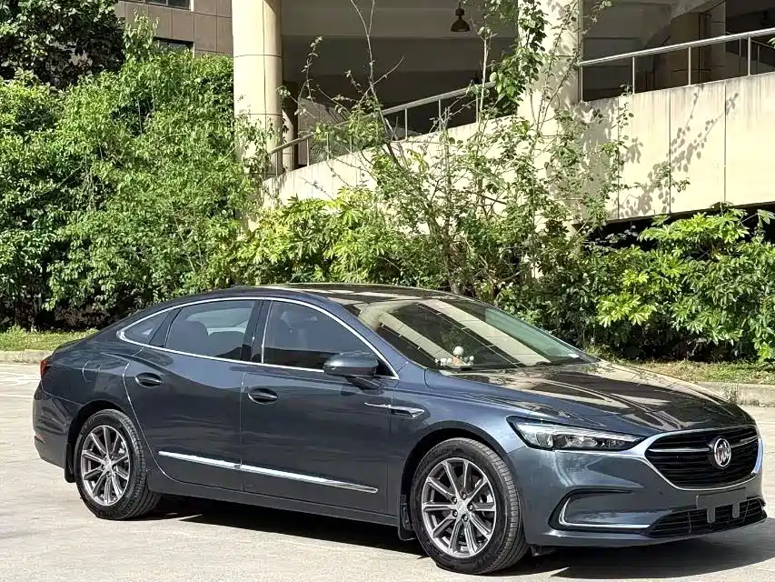 Buick LaCrosse 2019 28T Luxury Edition фото 3