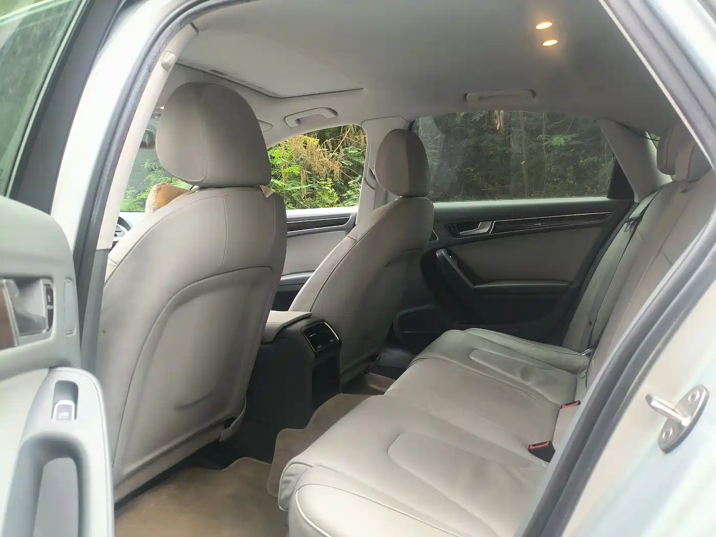 Audi A4L 2013 35 TFSI Automatic Comfort фото 5