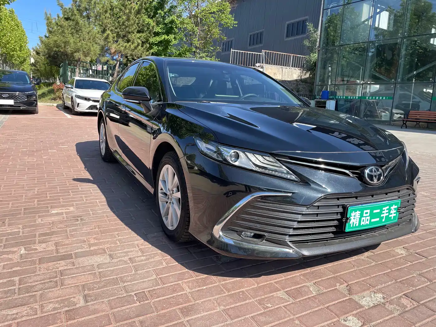 Toyota Camry 2021 2.0G Luxury Edition фото 3
