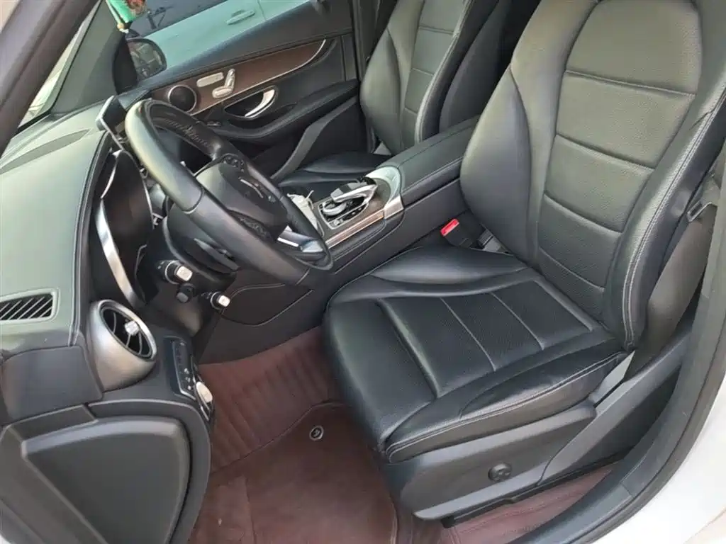 Mercedes-Benz GLC 2018 GLC 300 4MATIC Dynamic фото 15
