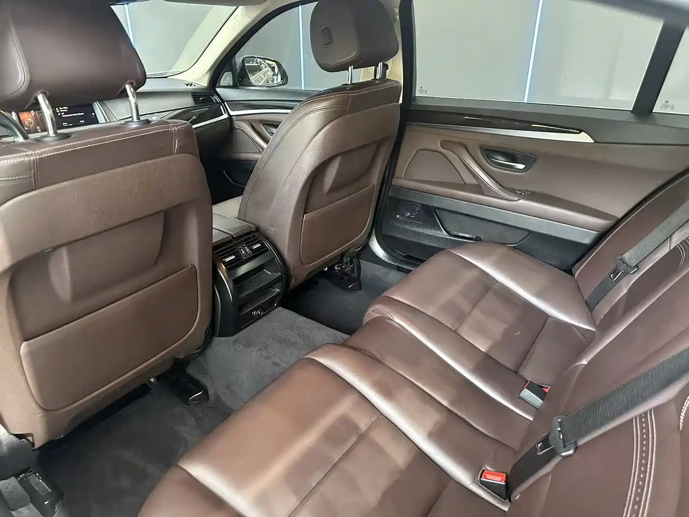 BMW 5 Series 2017 525Li Luxury Design Package фото 10