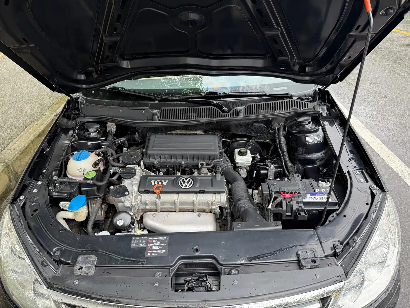 Volkswagen Lavida 2011 2011 1.6L Automatic Pinya Edition