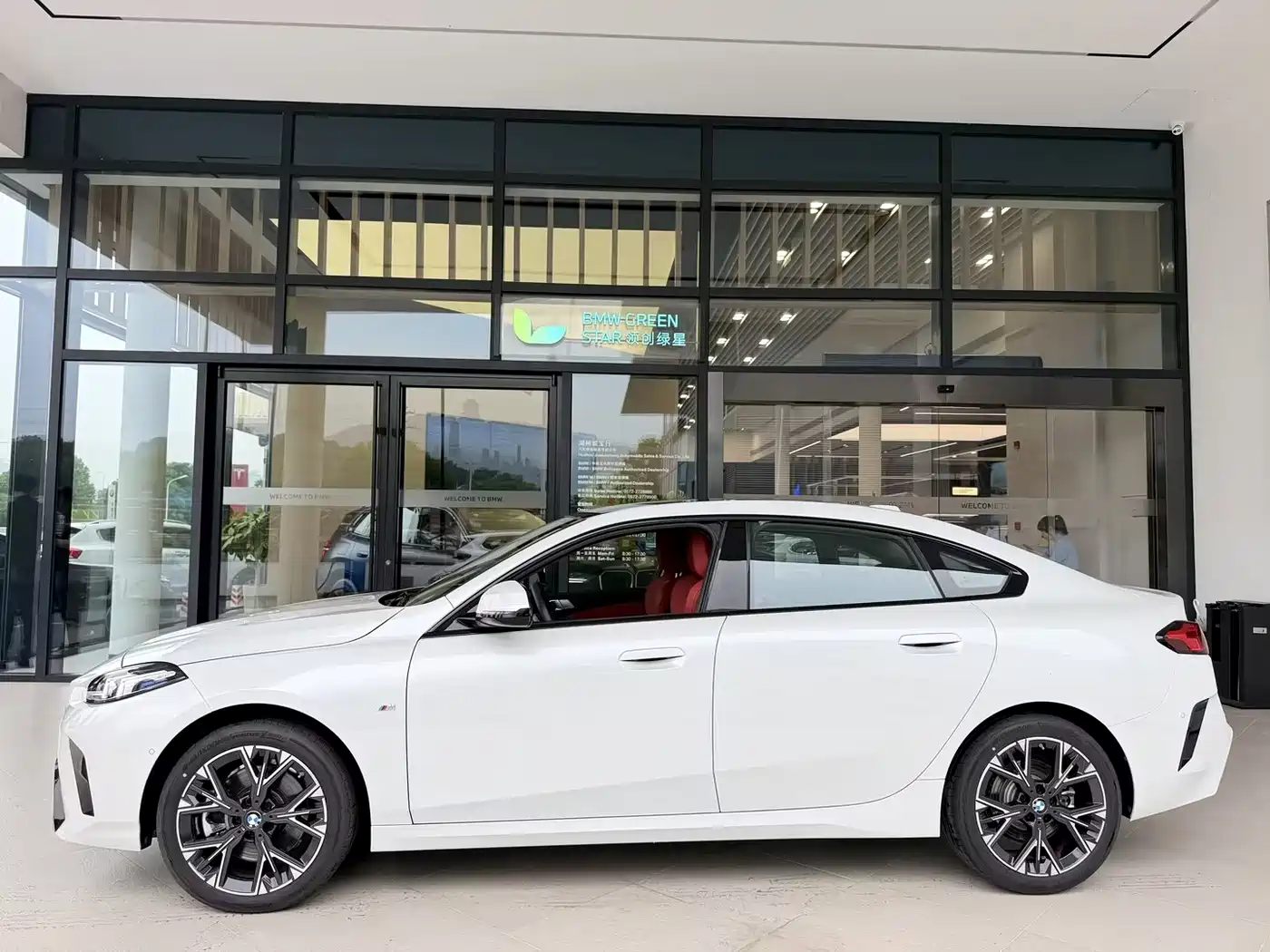 BMW 2-SERIES