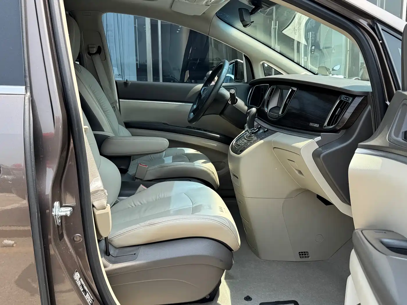Buick GL8 2013 3.0L GT Luxury Business Elegance Edition фото 10