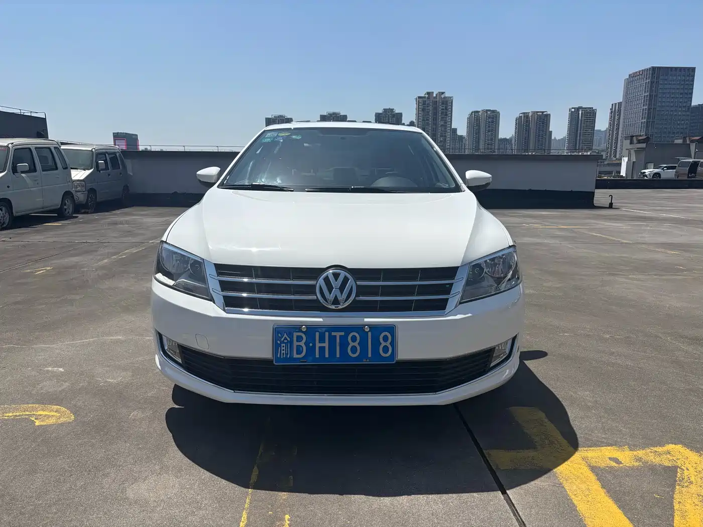 Volkswagen Lavida 2013 Facelift Classic 1.6L Automatic Comfort фото 2