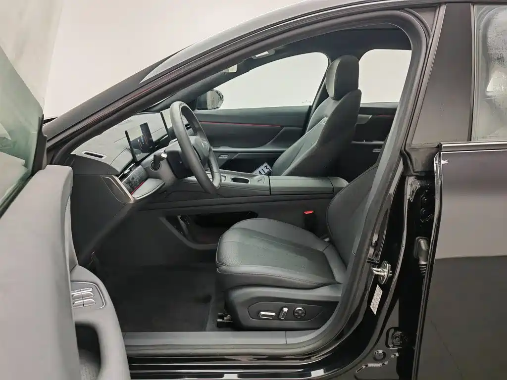 Dongfeng Yipai eπ007 2026 2025 Model Sport Version