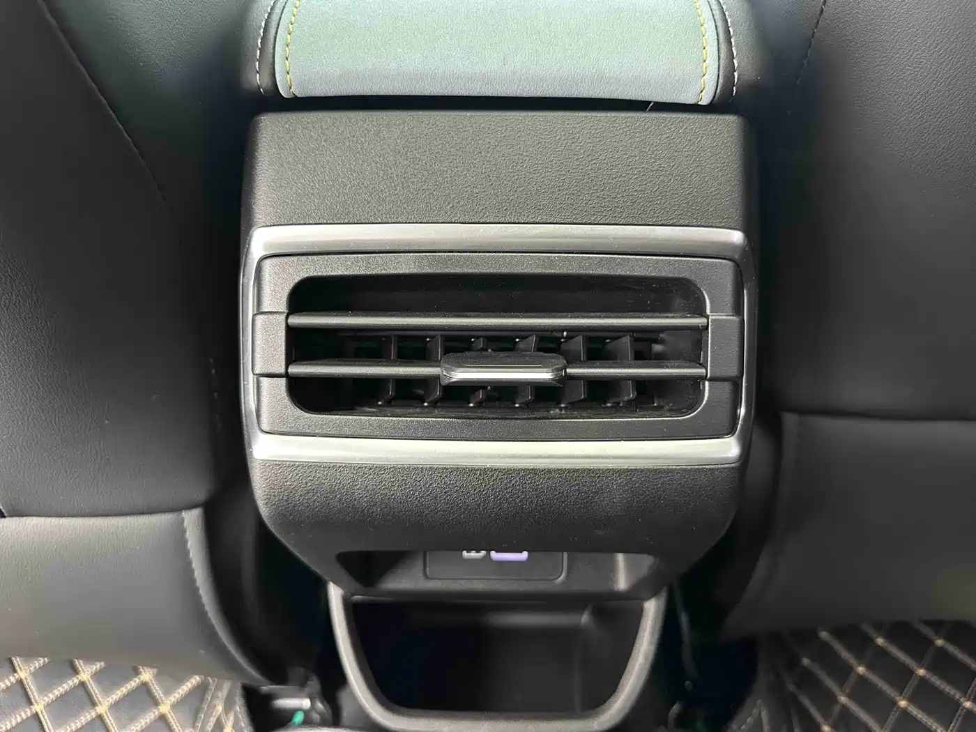 Geely Emgrand L 2022 2022 1.4T CVT Supreme