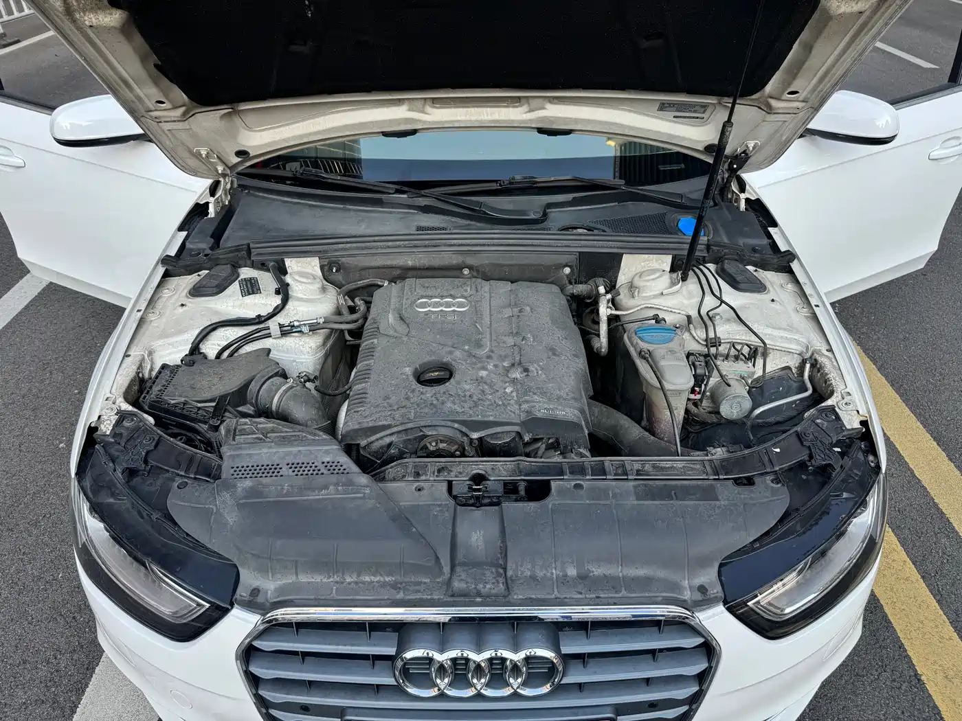 Audi A4L 2013 35 TFSI Automatic Luxury фото 16