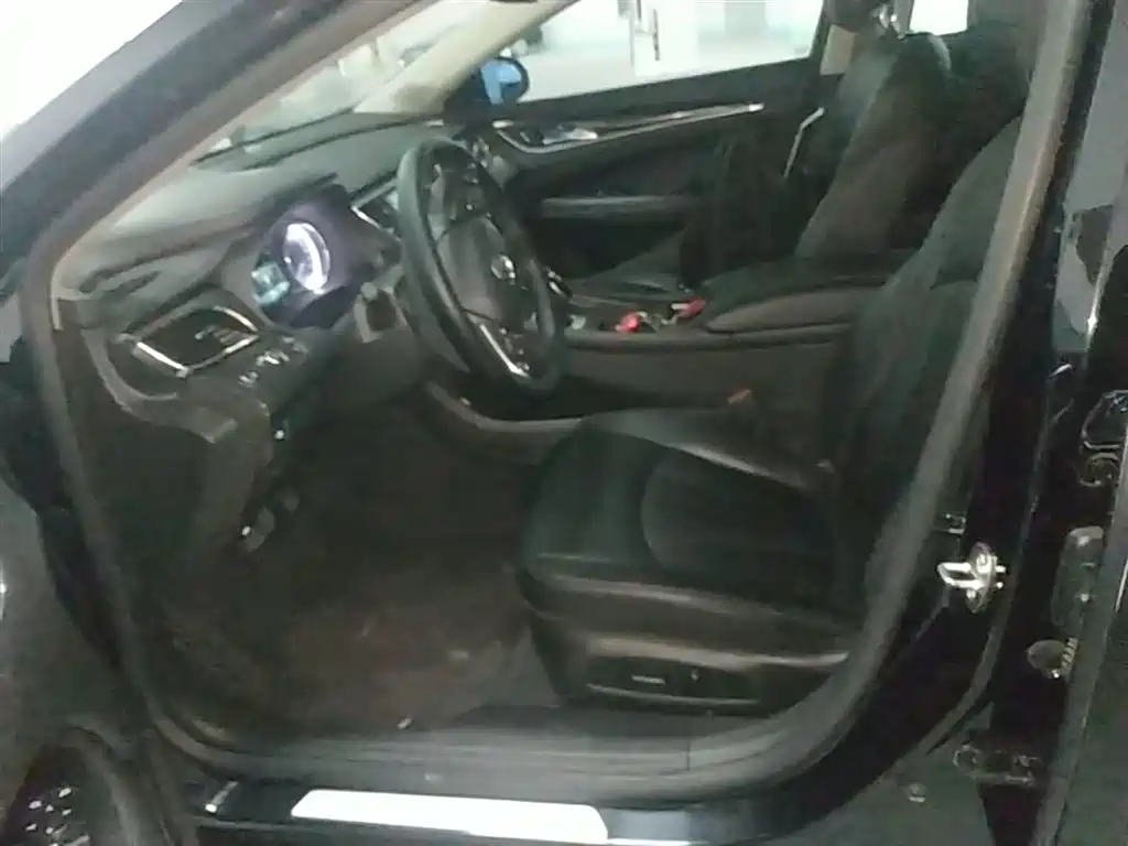 Buick LaCrosse 2018 Model 20T Leading Edition фото 15