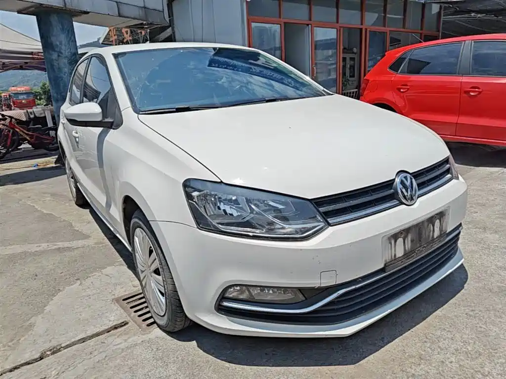 Volkswagen Polo 2016 1.6L Automatic Comfort фото 4