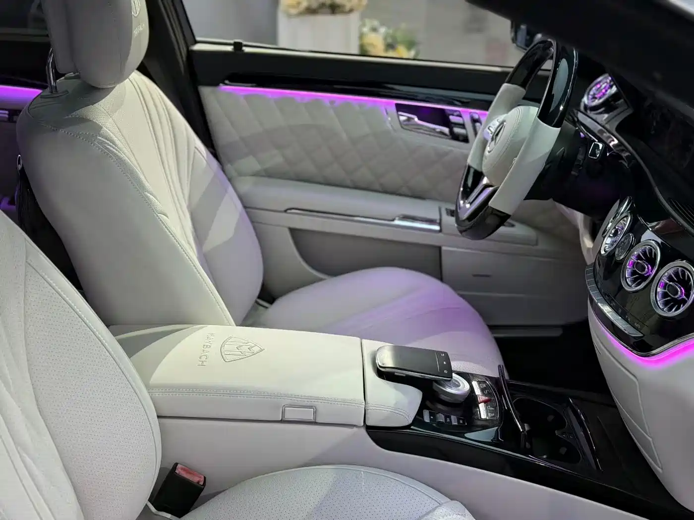 Mercedes-Benz S-Class 2012 S 300 L Luxury Grand Edition фото 6