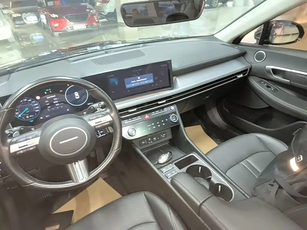 Hyundai Sonata 2025 2024 1.5T Pro