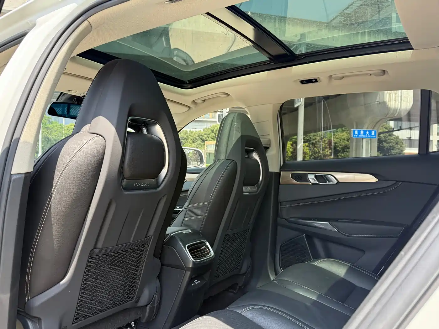 Lynk & Co 01 2017 2.0T 2WD Pro Version фото 19