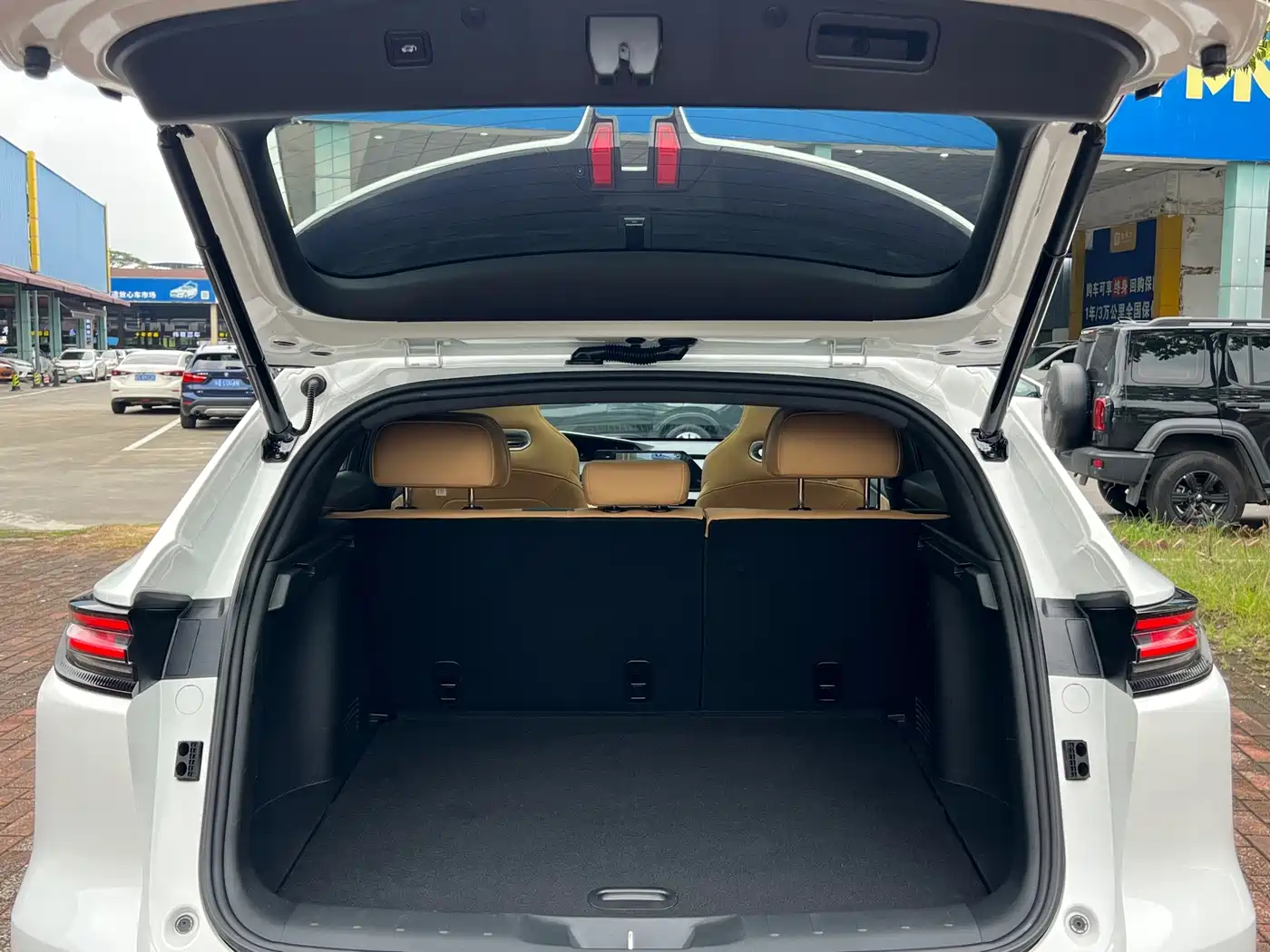 Changan UNI-K 2023 2023 2.0T FWD Joy Leader