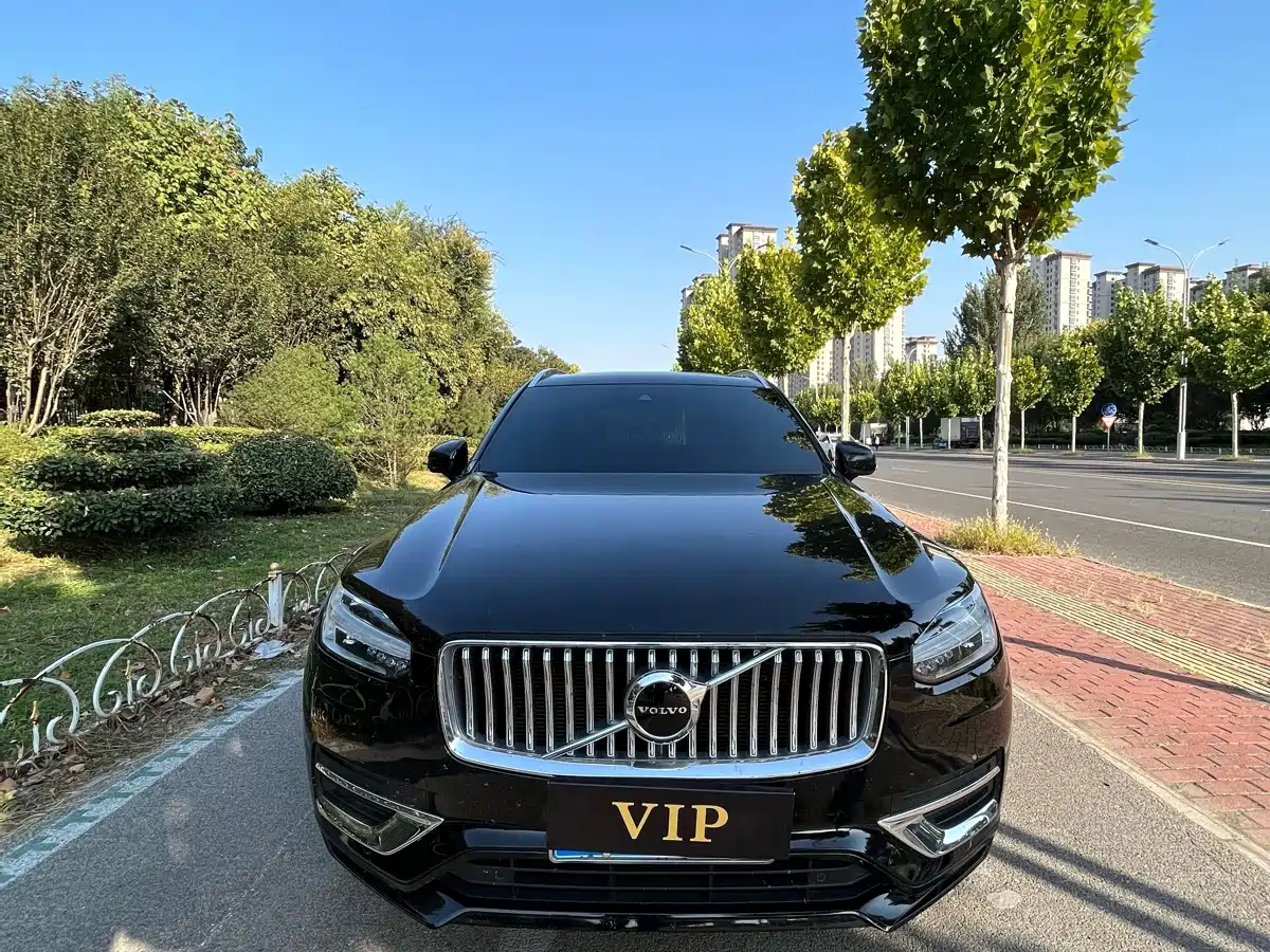 صورة 1 - Volvo XC90