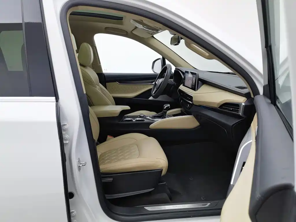 SAIC Maxus D90 2018 2017 2.0T Automatic 4WD Sirius