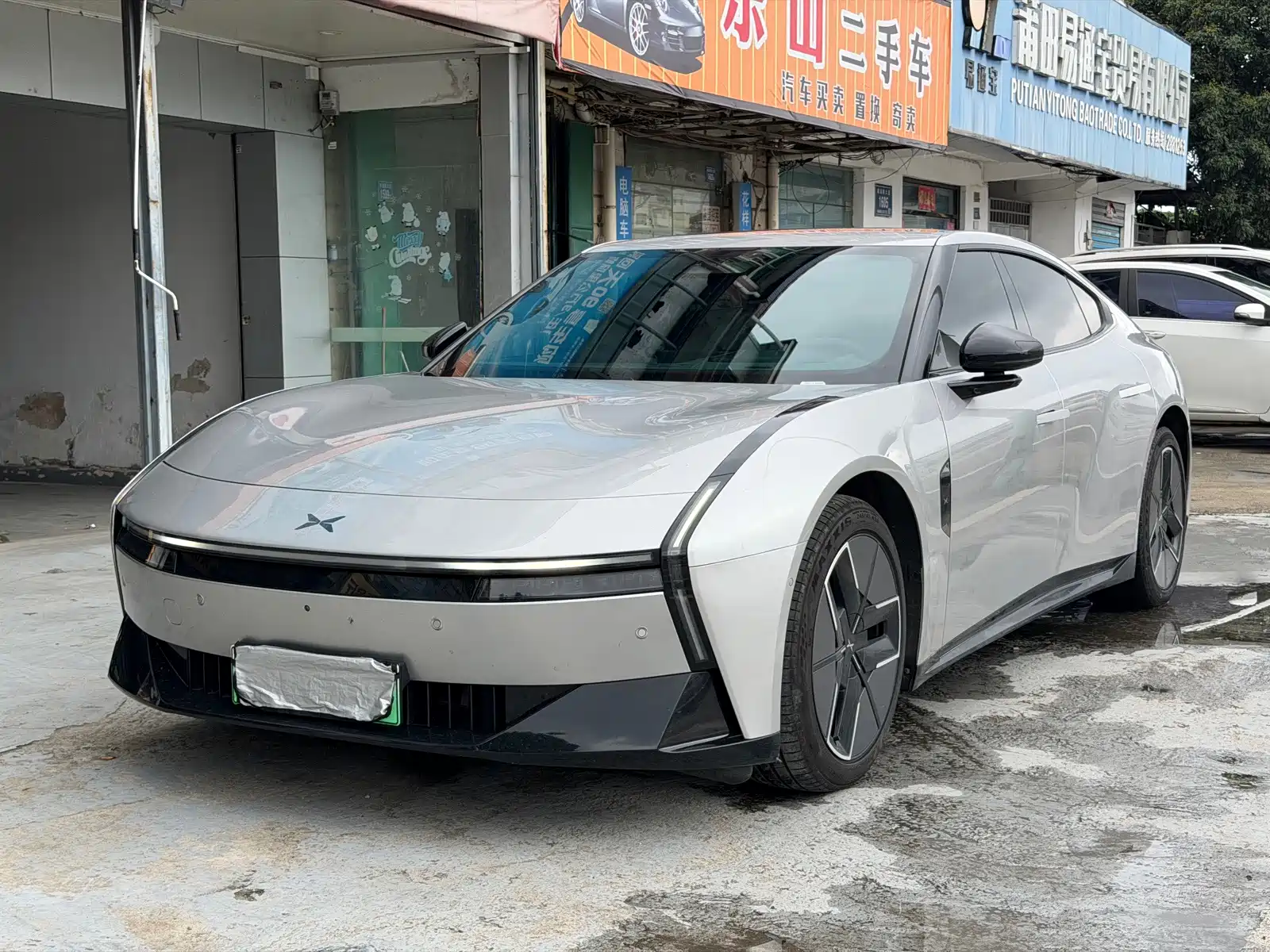 Фото 1 - XPeng P7