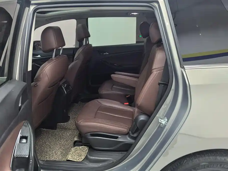 Buick GL6 2018 18T 6-Seater Premium фото 11