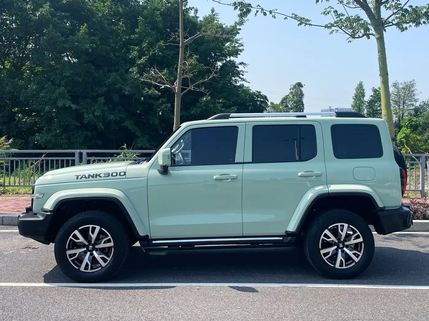 Tank 300 2024 2.0T Explorer фото 7