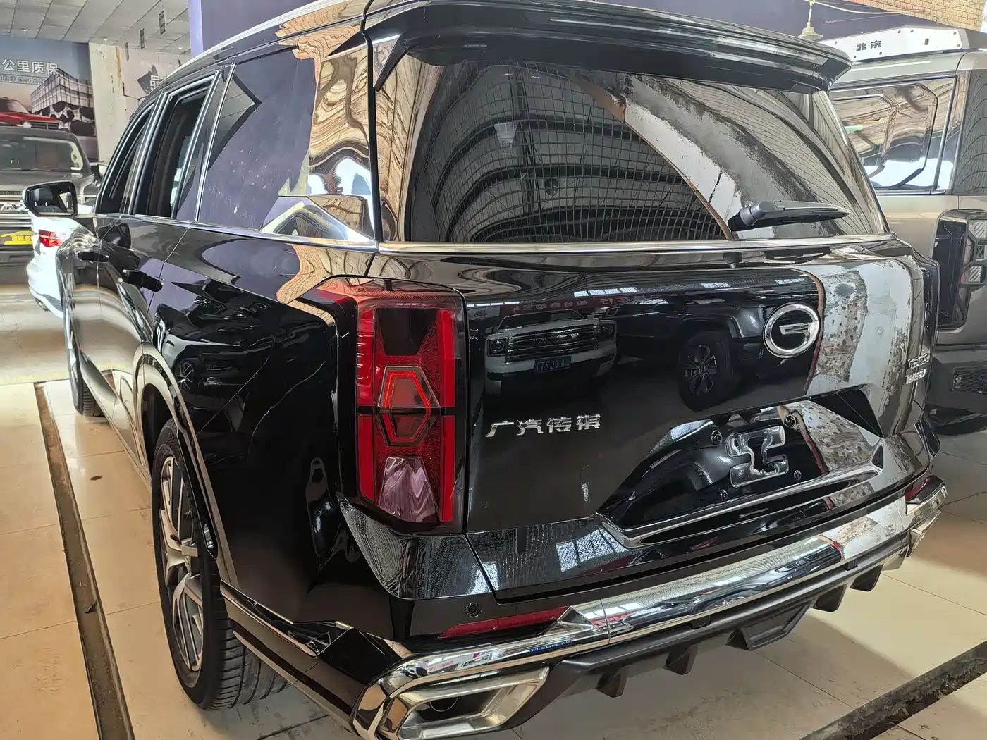 GAC Trumpchi Trumpchi GS8 2022 Dual Engine Series 2.0TM 2WD Premium Edition (7-Seater) фото 16