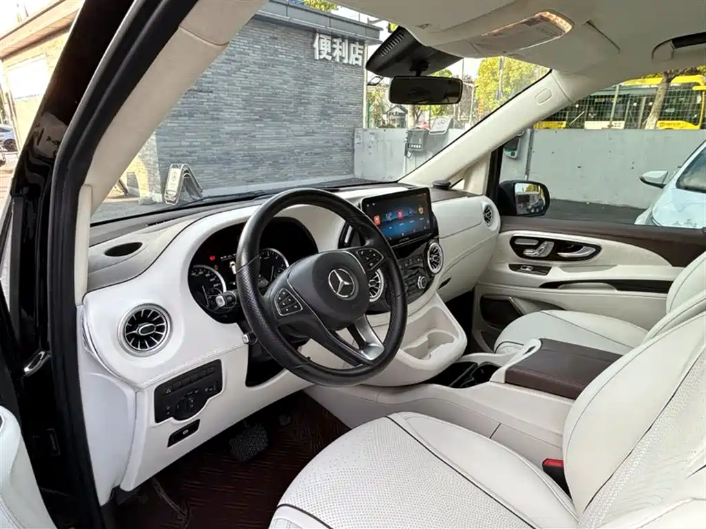 Mercedes-Benz Vito 2021 2.0T Business Edition 7-seater фото 7
