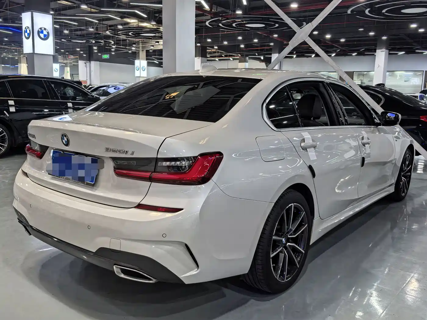 BMW 3 Series 2021 320Li M Sport Package фото 16