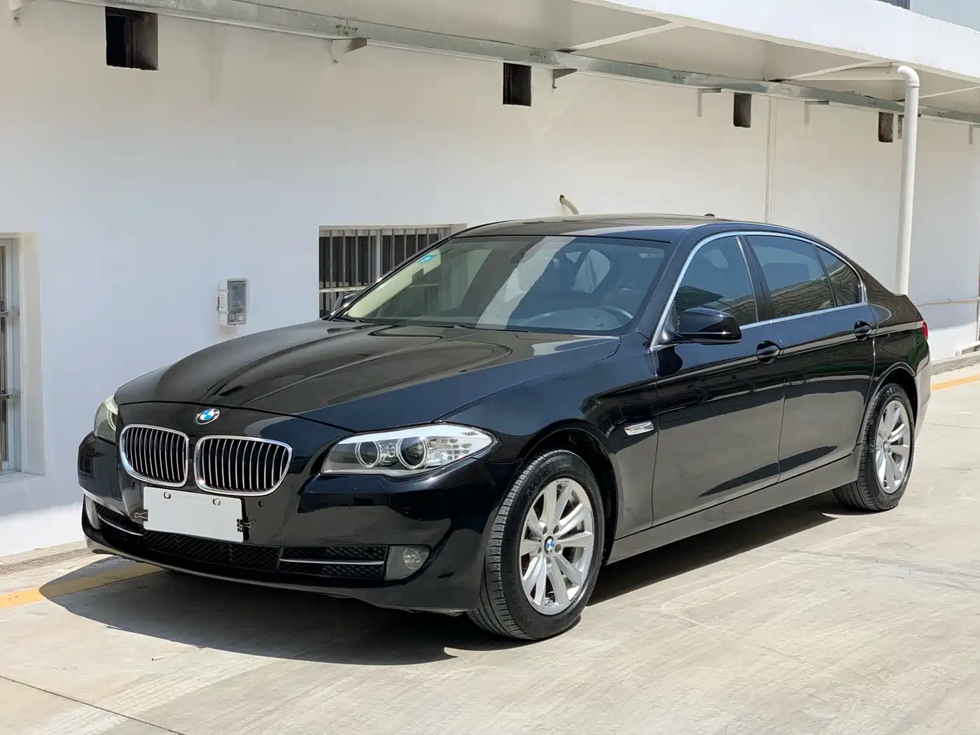 BMW 5 Series 2011 523Li Luxury