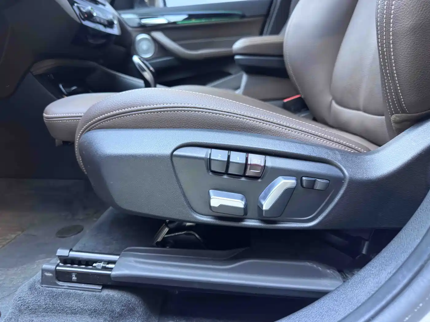 BMW X1 2022 sDrive20Li Premium фото 18