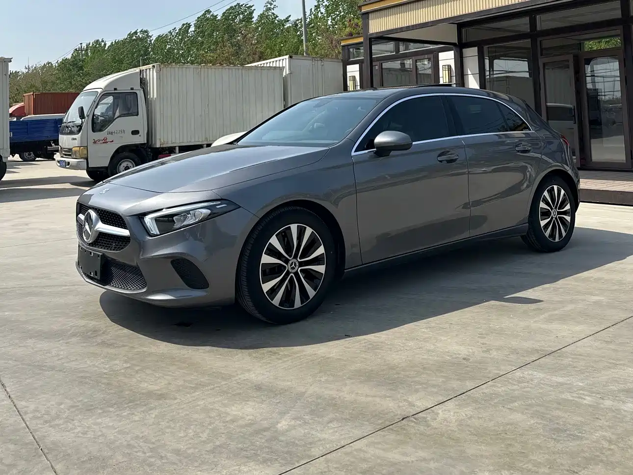 Mercedes-Benz A-Class 2023 A 200 L Fashion