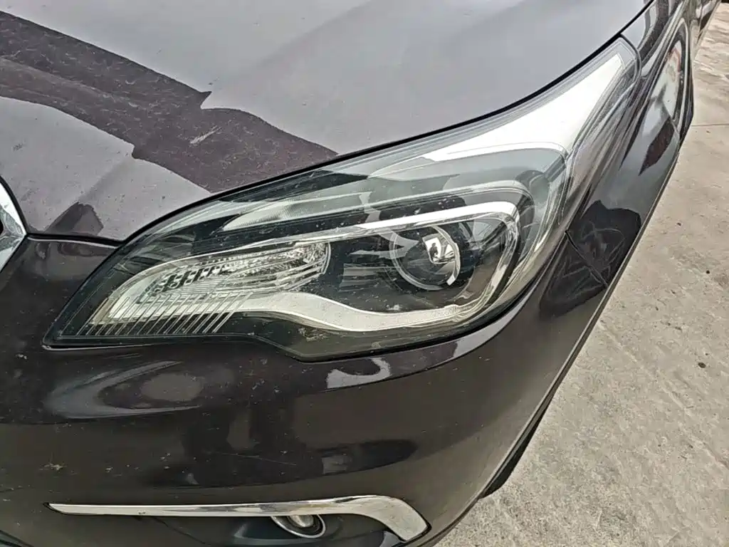 Фото 24 - Buick Envision Plus