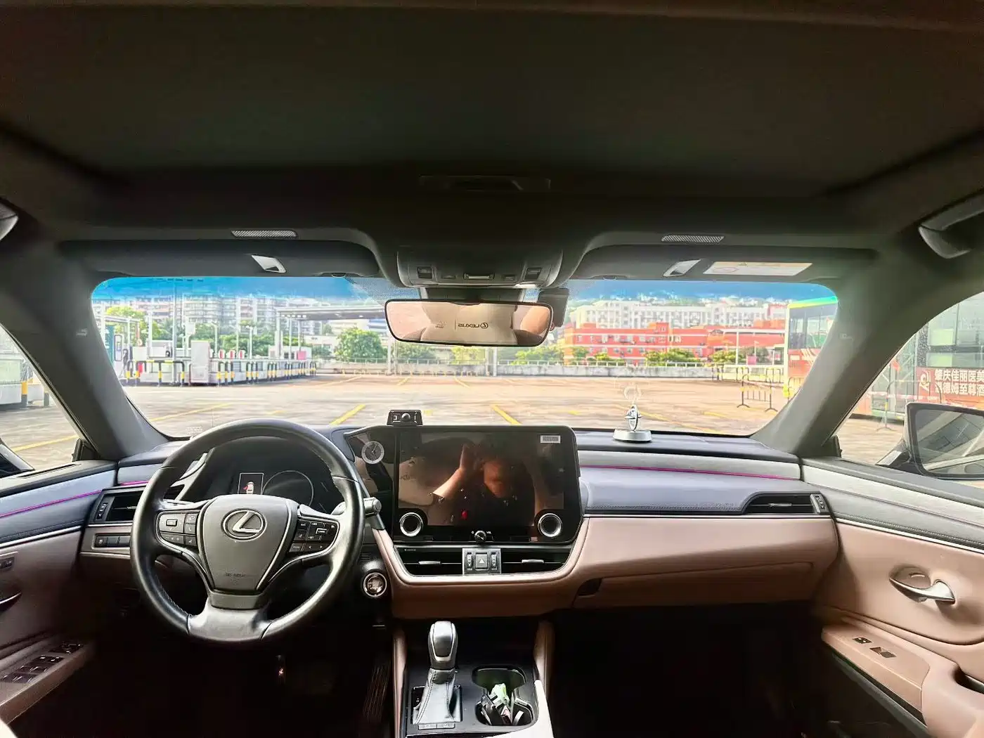 Lexus ES 2025 2025 200 Ultimate Edition