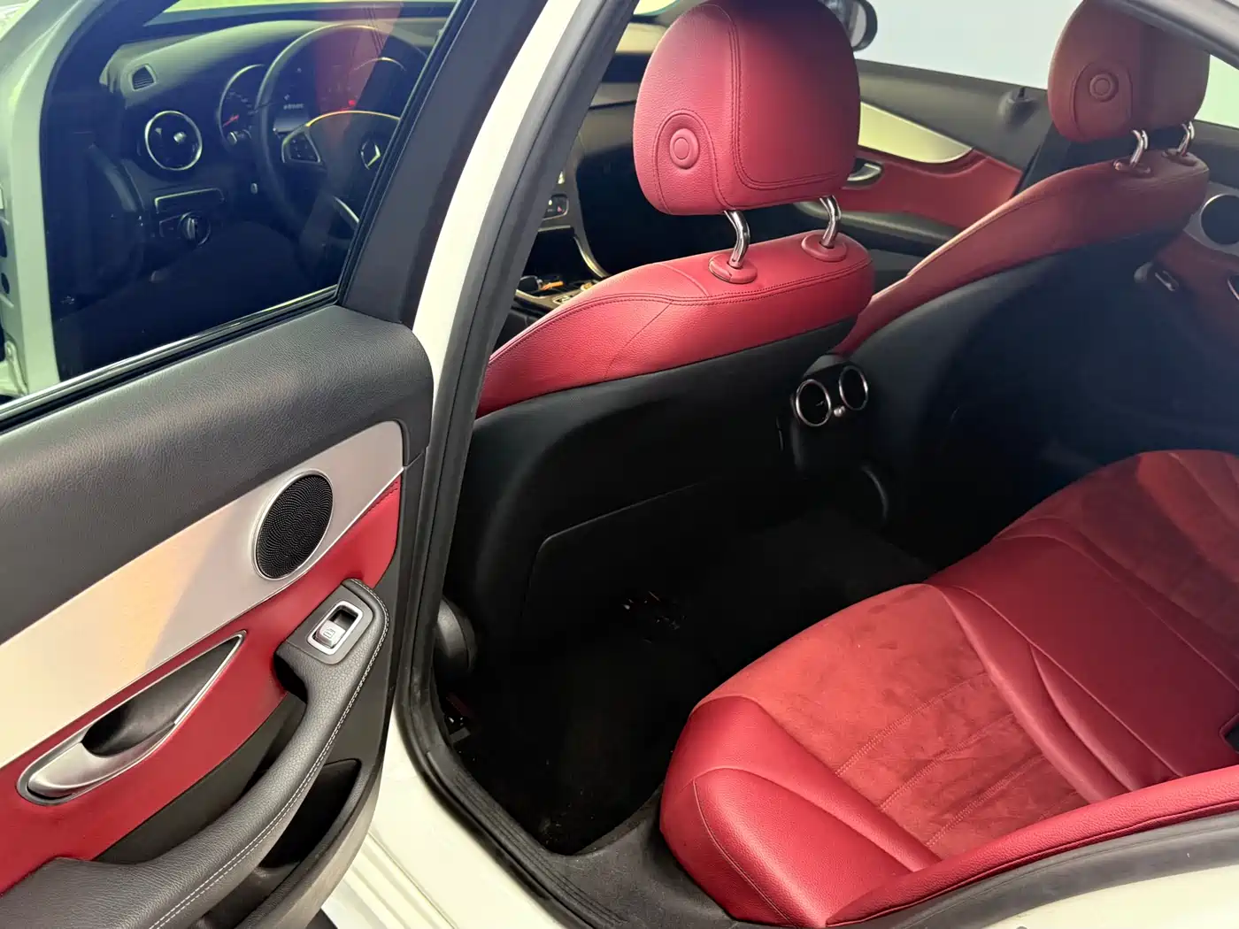 Mercedes-Benz C-Class 2017 C 200 Sport фото 6