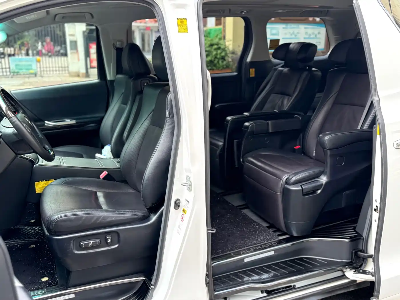 Toyota Alphard 2012 3.5L Premium Edition фото 13