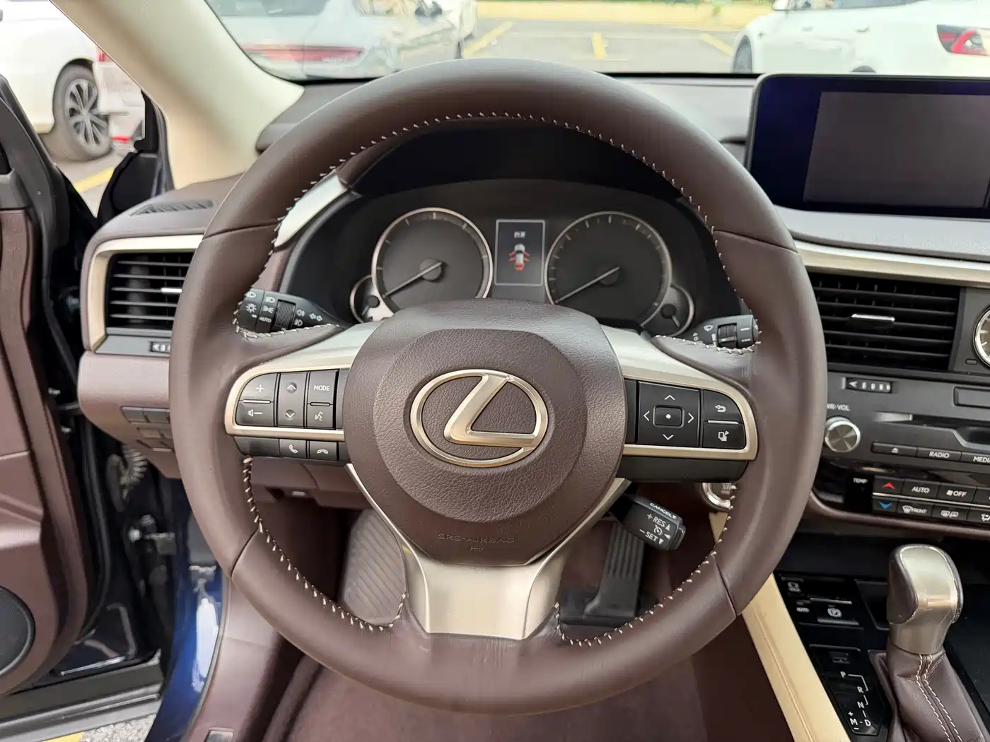 Lexus RX 2016 300 2WD Elite Edition China VI фото 14