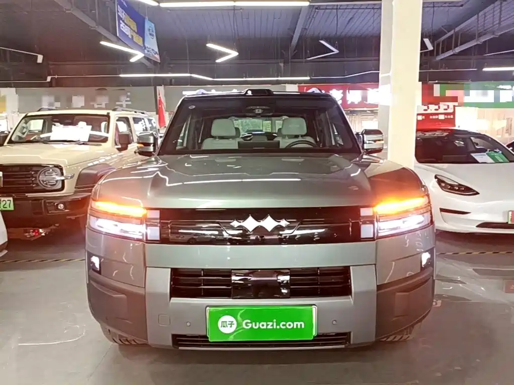 Fang Cheng Bao Titanium 7 2026 2025 AWD Base Model