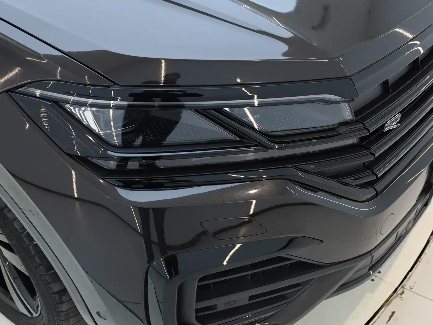 Volkswagen Touareg 2022 3.0TSI Rui Xiang Edition Gloss Black Sport Package фото 30