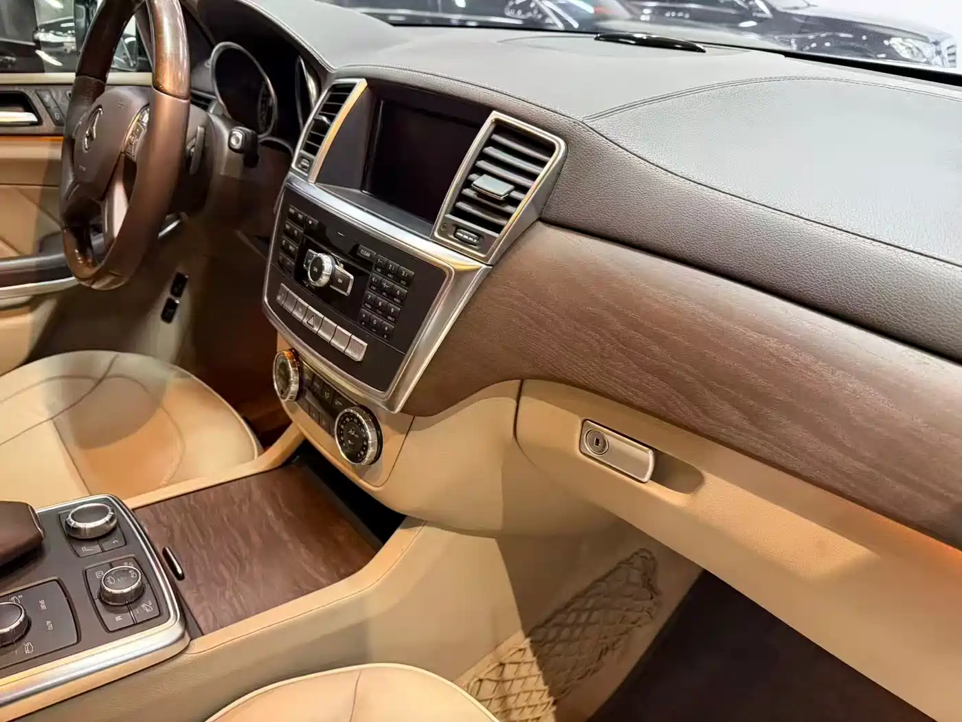 Mercedes-Benz GL-Class 2013 GL 500 4MATIC фото 16