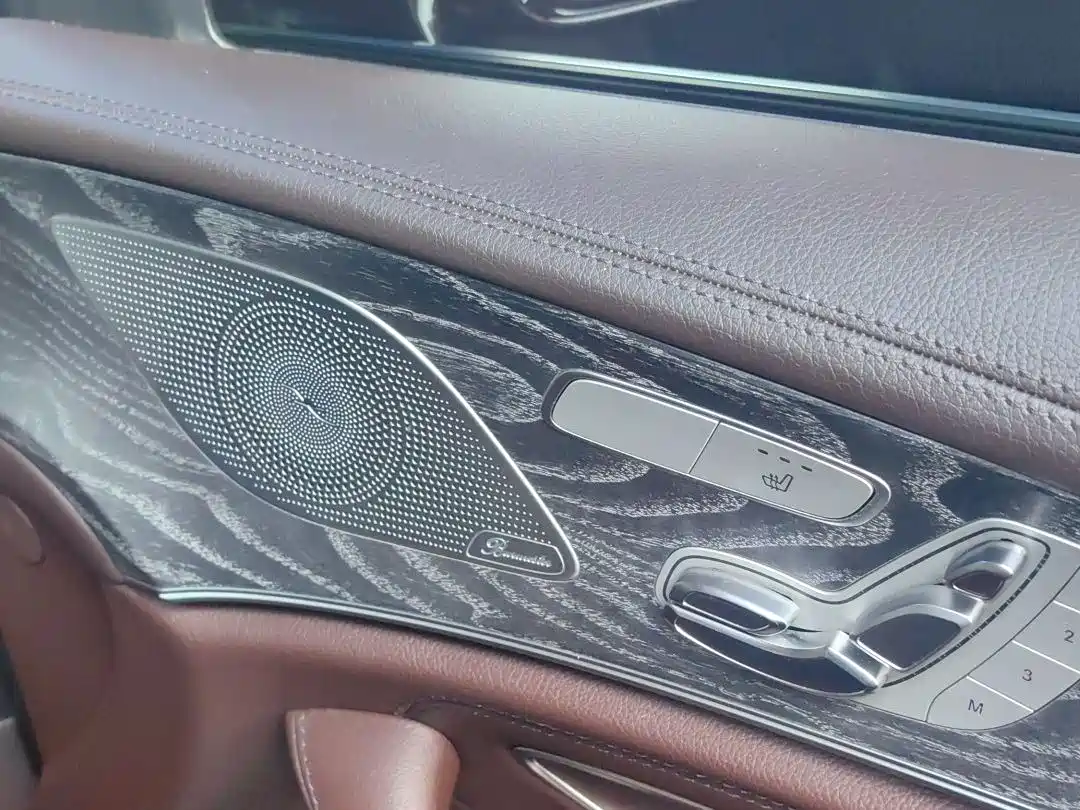 MERCEDES-BENZ CLS