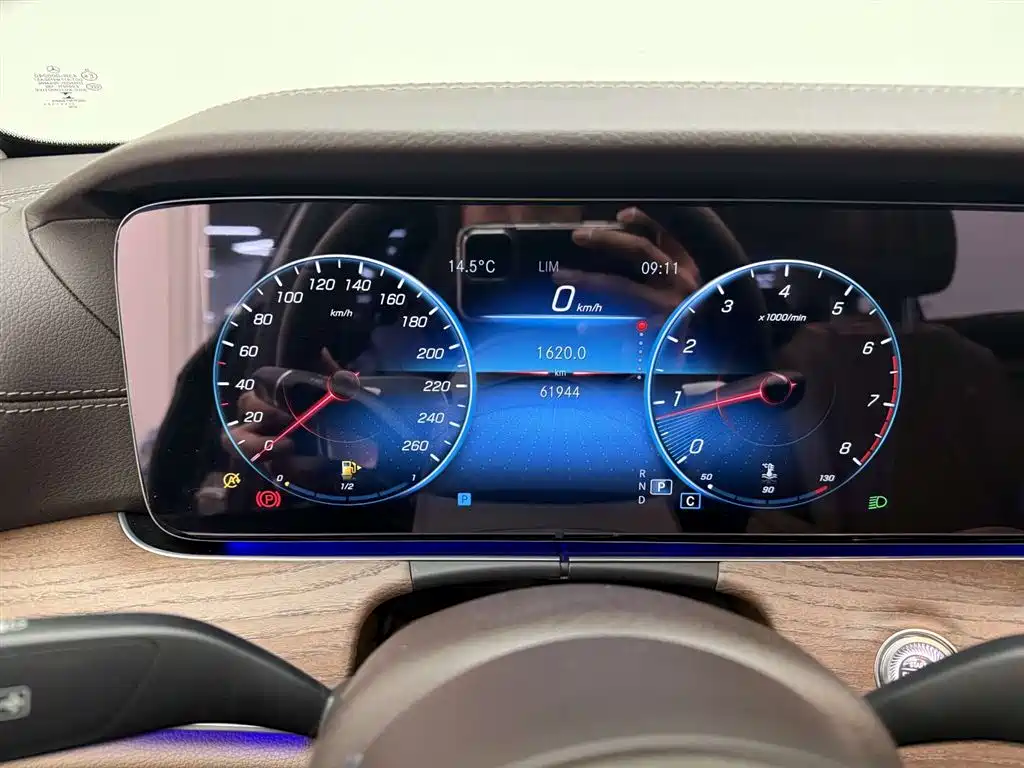 Mercedes-Benz E-Class 2022 E 300 L Luxury фото 12