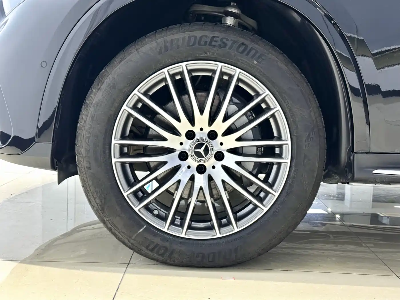 Mercedes-Benz GLC 2023 Facelift GLC 300 L 4MATIC Sport 5-Seater фото 17