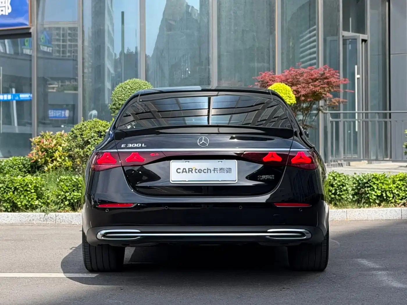 Mercedes-Benz E-Class 2025 E 300 L Fashion фото 4