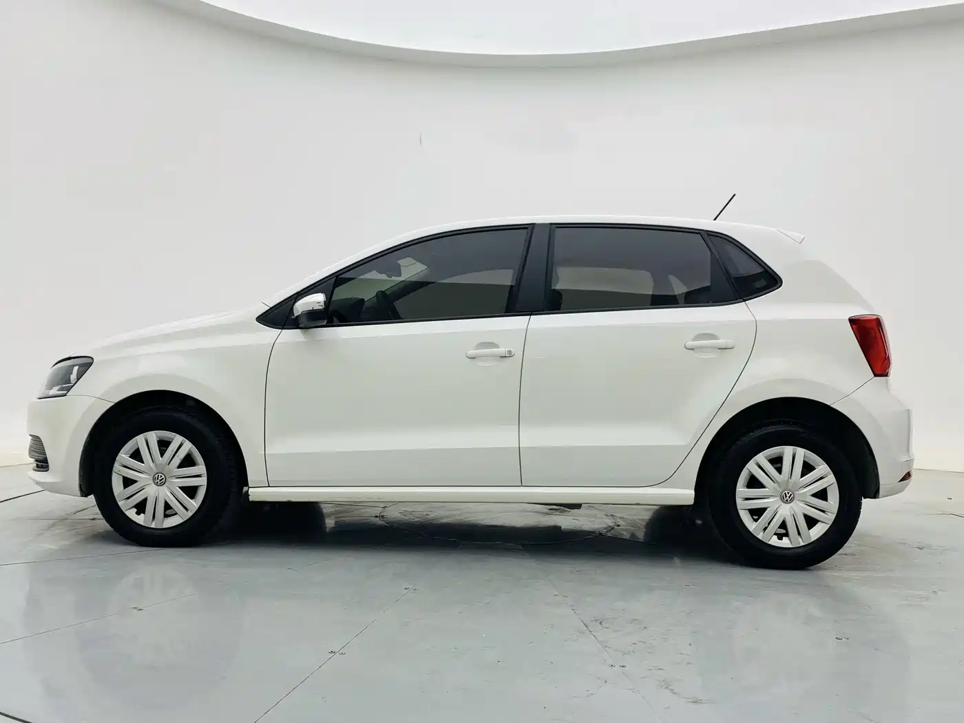 Volkswagen Polo 2016 2016 1.4L Manual Trend
