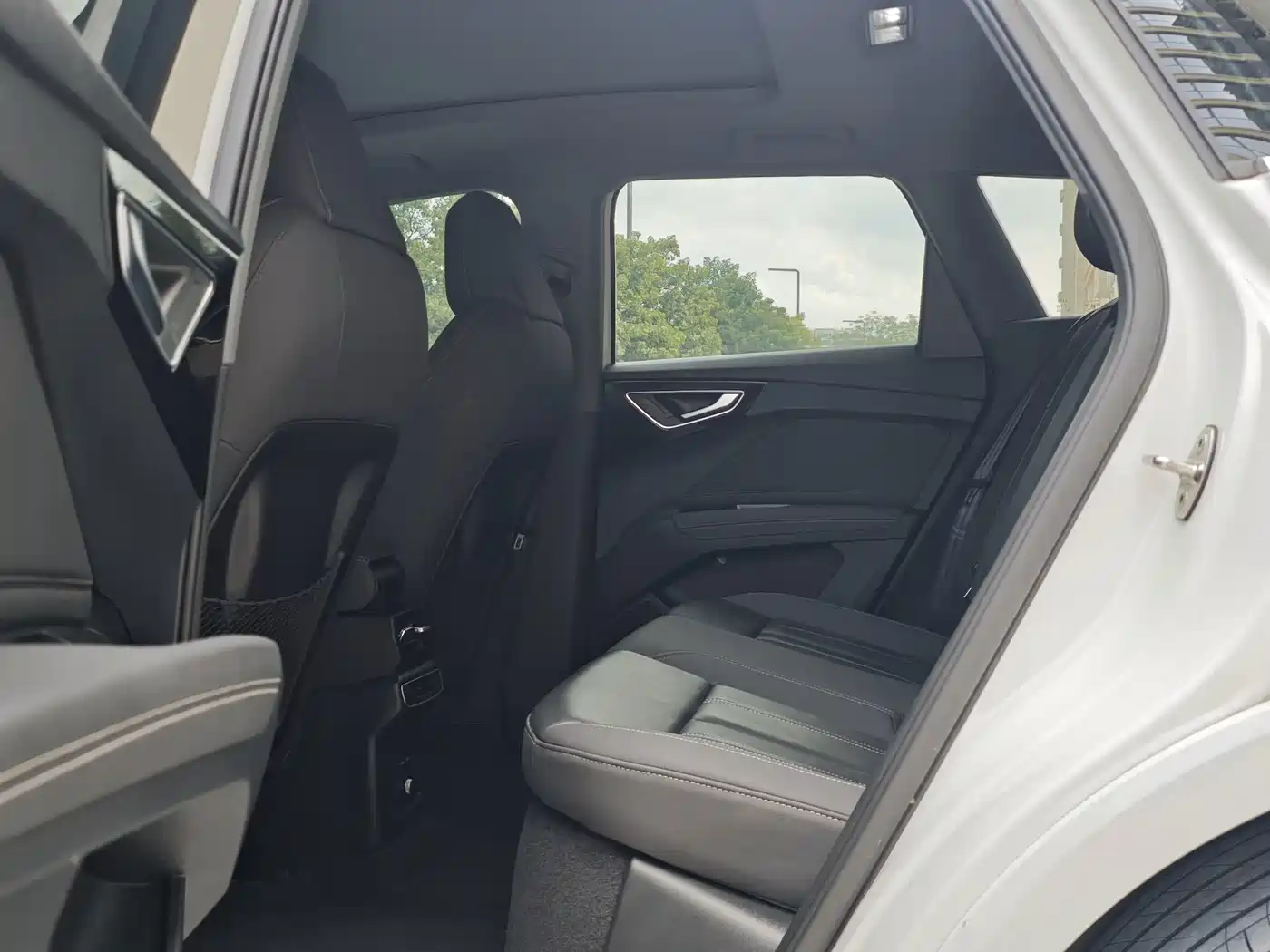 Audi Q4 e-tron 2023 2023 40 e-tron Pioneer Edition