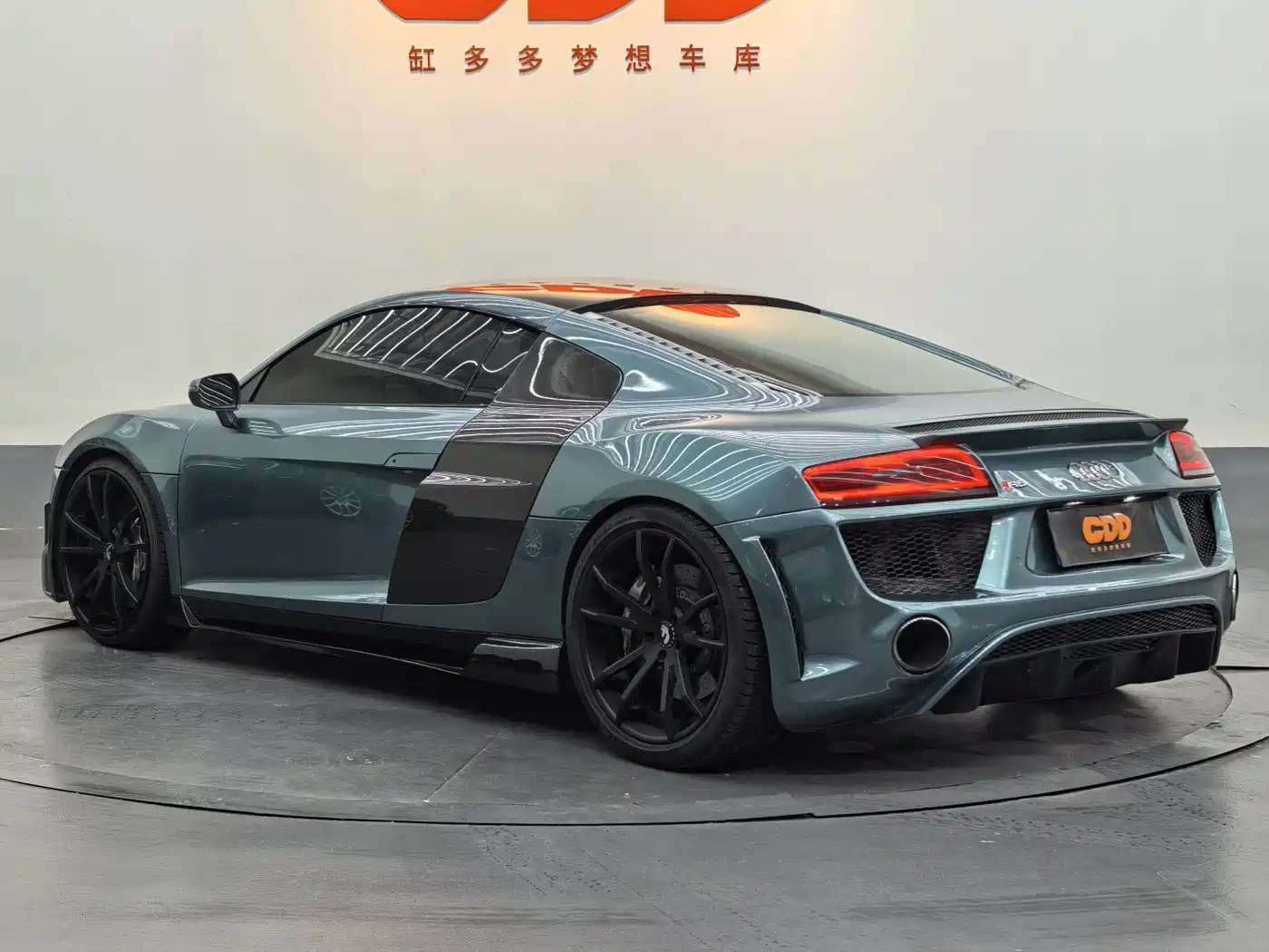 Audi R8 2014 5.2 FSI quattro фото 8