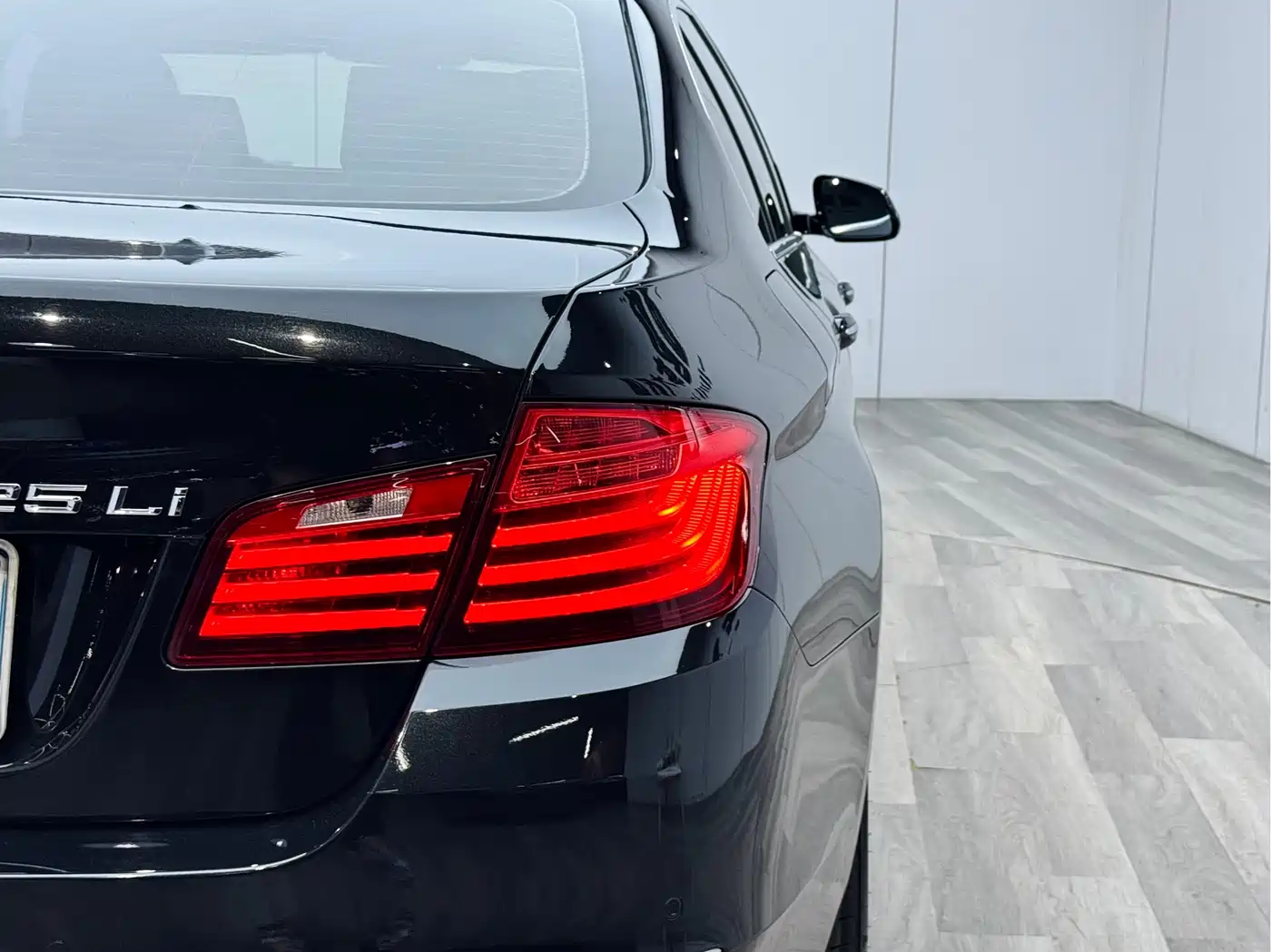 BMW 5 Series 2014 525Li Luxury Design Package фото 28