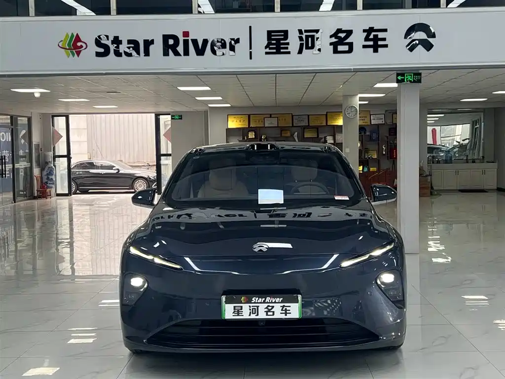 NIO ET7 2024 75kWh Executive Edition фото 2