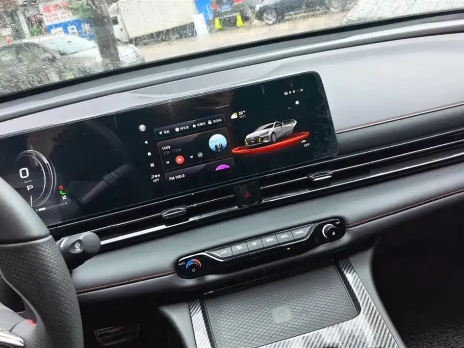 GAC Trumpchi Trumpchi Emkoo 2023 270T DCT J16 Edition фото 13