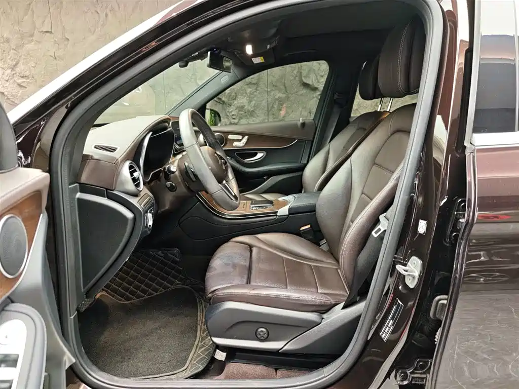 Mercedes-Benz GLC 2021 GLC 260 L 4MATIC Luxury фото 8