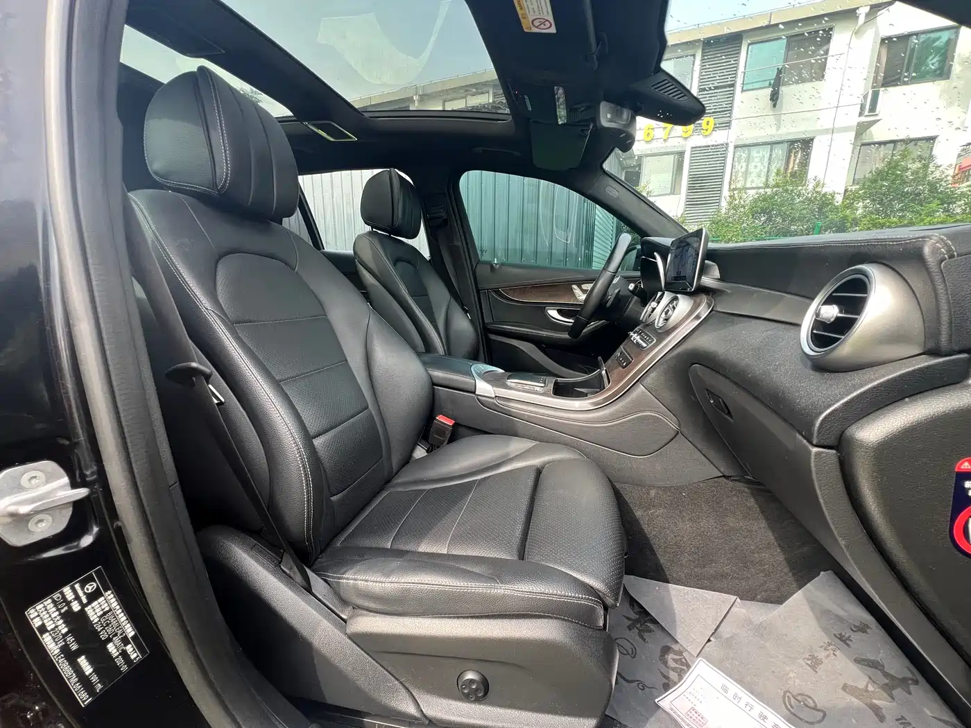 MERCEDES-BENZ GLC